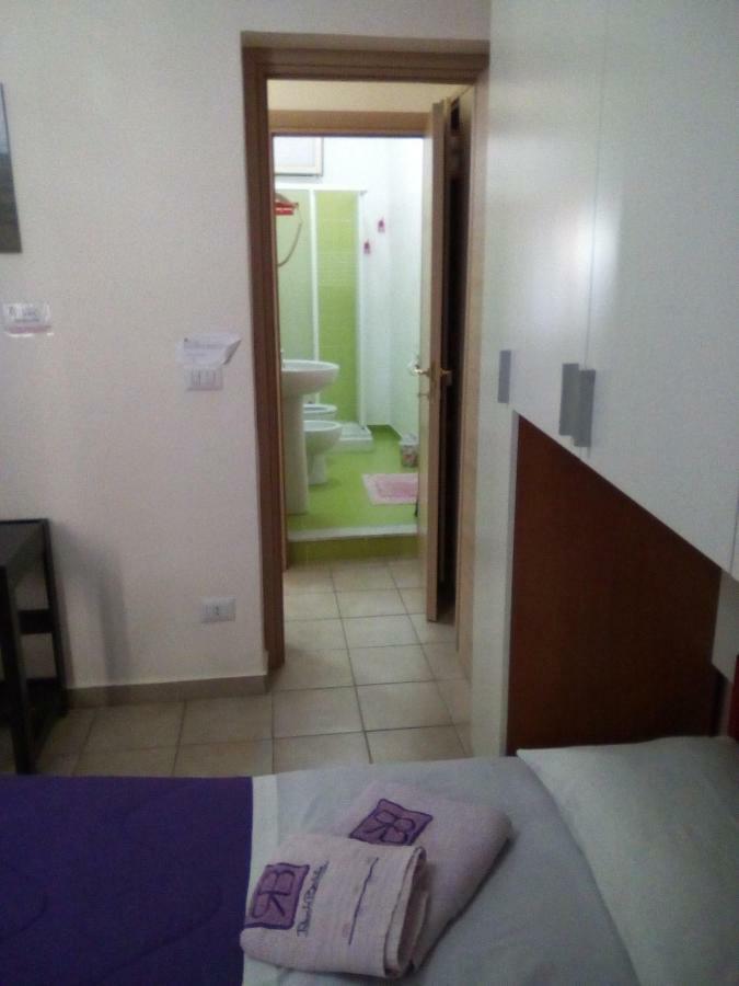 Bed And Breakfast Priscilla Regalbuto Εξωτερικό φωτογραφία