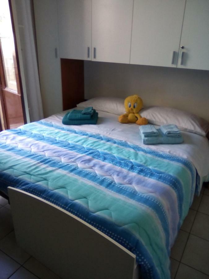 Bed And Breakfast Priscilla Regalbuto Εξωτερικό φωτογραφία