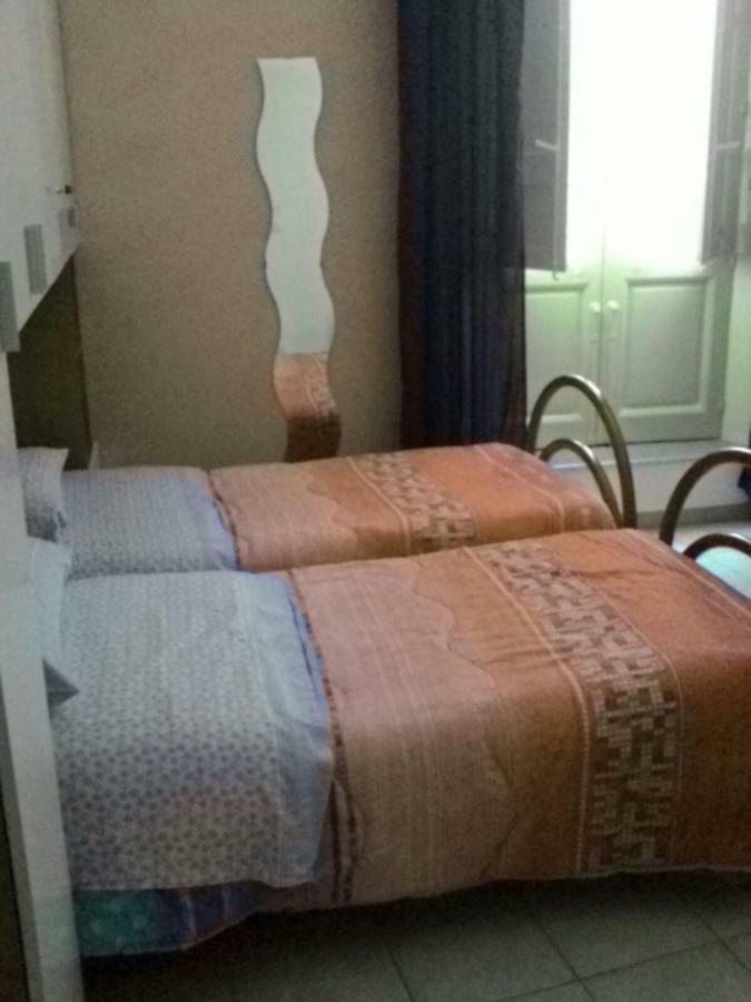 Bed And Breakfast Priscilla Regalbuto Εξωτερικό φωτογραφία